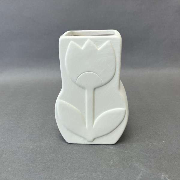 BI704 Art Deco Tulip Vase