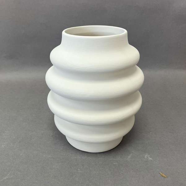 BI705 Curvy Layered Vase